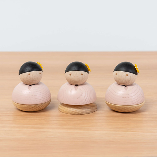 ことの木製ひな人形｜5人八角飾り(0300-1)｜コンパクトな木製雛人形
