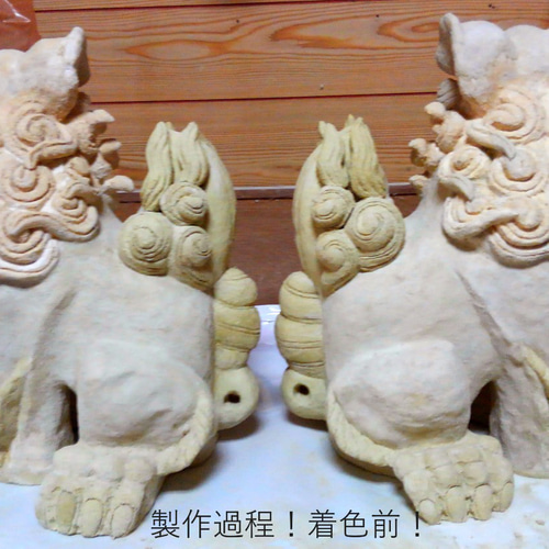 沖縄シーサー　特大高さ43センチ 　　　　　　　重量7.5キロ 　漆喰 沖縄シーサー 特大高さ43センチ 重量7.5キロ 漆喰 - メルカリ