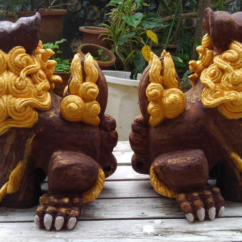 受注製作）「漆喰特大大立シーサーAバージョン」伝統と現代の調和を