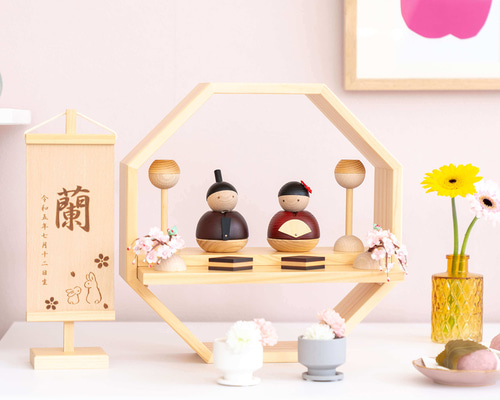 ことの木製ひな人形｜親王飾り八角B(0303)｜コンパクトな木製