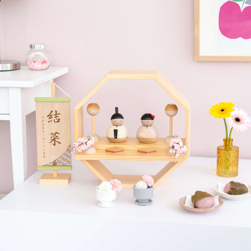 ことの木製ひな人形｜親王飾り八角W(0303-1)｜コンパクトな木製