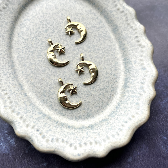【4個】メタルチャーム＊月＊ゴールド 4枚目の画像