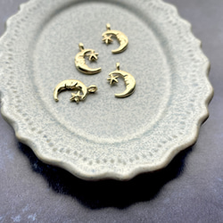 【4個】メタルチャーム＊月＊ゴールド 3枚目の画像