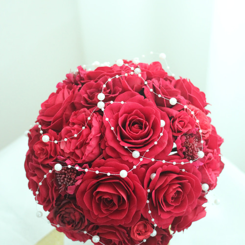 真っ赤なバラのクラッチブーケ ウェディングブーケ クラッチブーケ