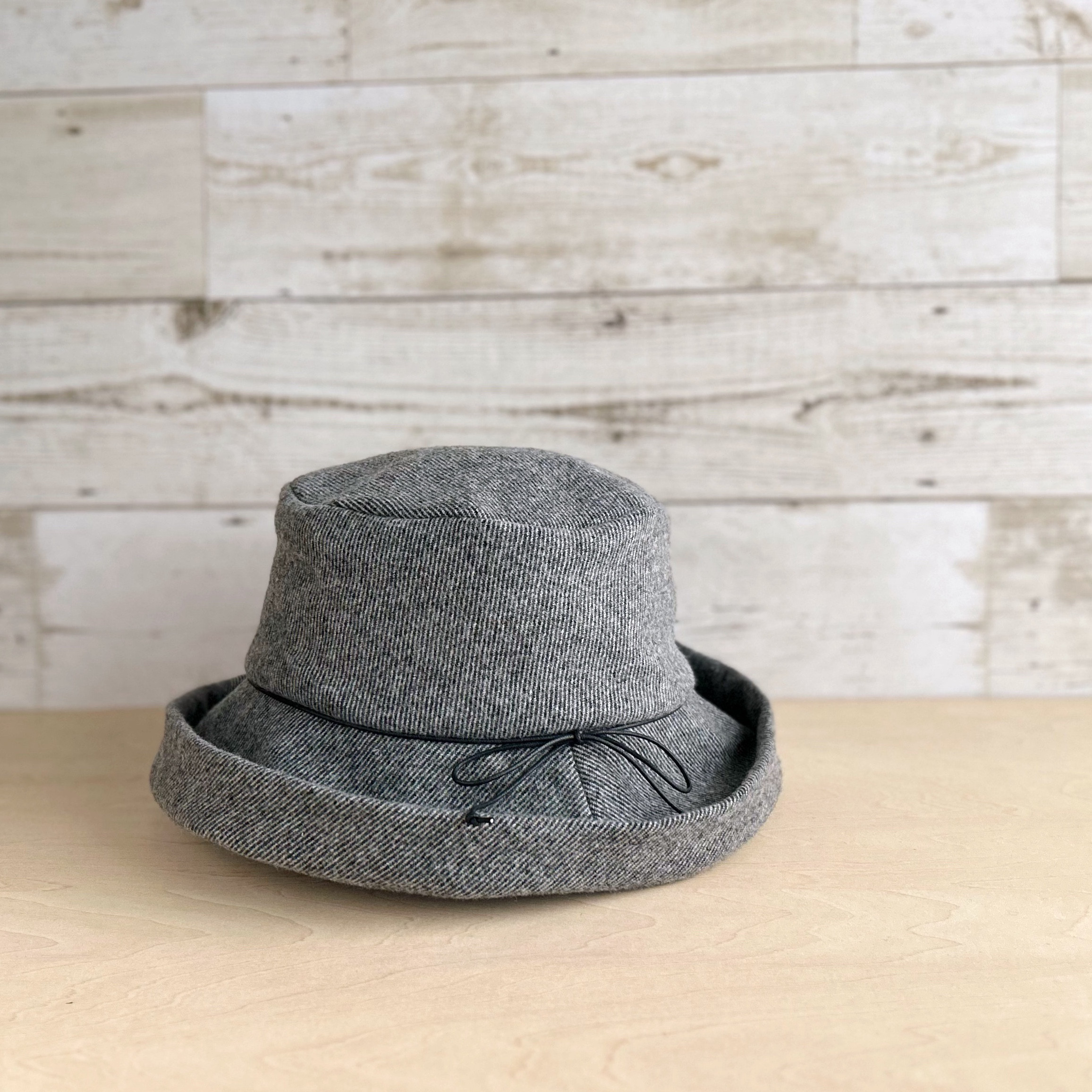 ウールクロッシェ・グレー