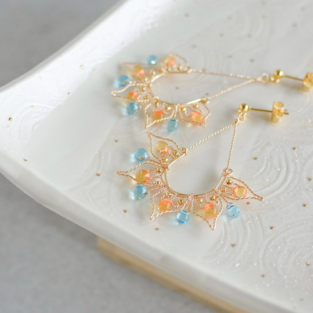 小枝耳飾り【色香(朝焼け)】小枝ピアス　小枝イヤリング　ワイヤーアクセサリー 5,155円