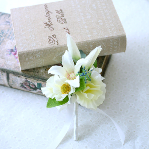 クレマチスとカラーのふわ揺れブーケ アーティフィシャルフラワー