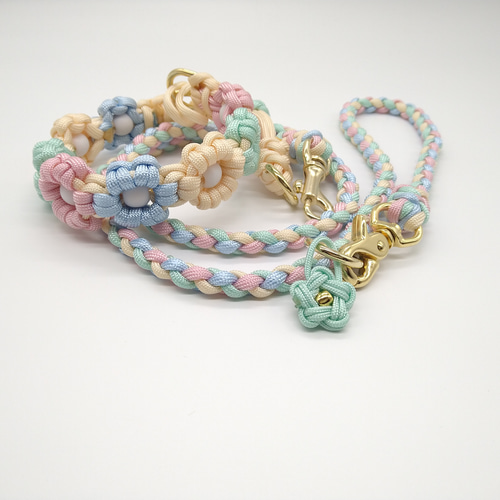 オーダー品】パラコード製 お花の首輪とハート編みカフェリードの