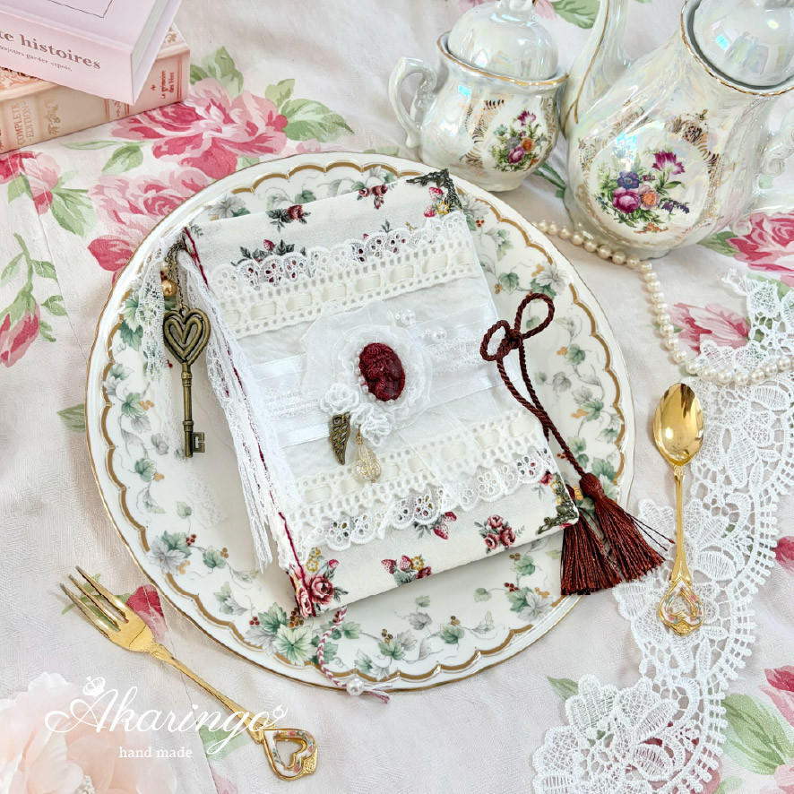 タティングレースの薔薇＆カメオ ブックカバー ノートカバー【B6/単行本サイズ】ジャンクジャーナル スクラップブック等