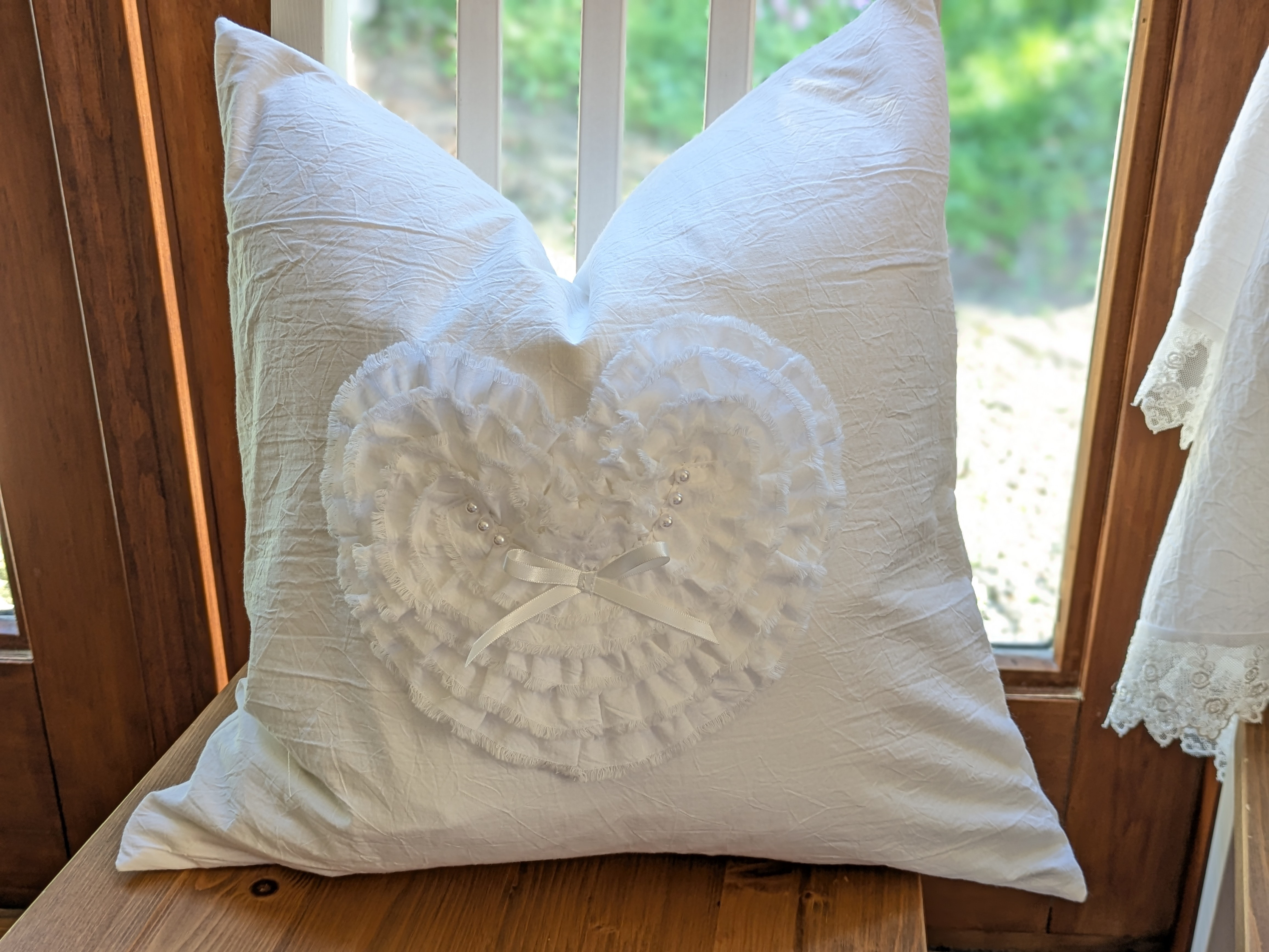 mii様ご確認ページ♡フリルクッションカバー　ハンドメイド ファスナーなし♡フリルクッションカバーの作り方｜簡単DIY