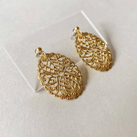 【アンティーク×モダン】真鍮フィリグリーピアス/イヤリング　チタンピアス　スタッドピアス　 8枚目の画像