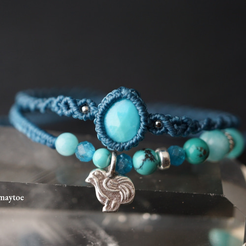 アリゾナ産のスリーピングビューティーのブレスレット