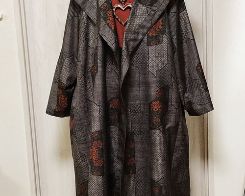 No.29 大島紬のリメイク　フード付きロングコート手縫い No.29 大島紬のリメイク フード付きロングコート手縫い 楽天市場