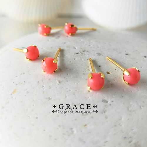 ちょこんとかわいい✴小さなピンクコーラルのひと粒ピアス4.5mm 3月  