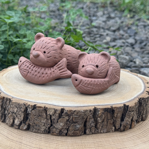 クマの形の手作り置物 ハンドメイド 紙粘土作品 ねんどのくまさん(大)(受注生産) その他置物 うつわポータル 通販