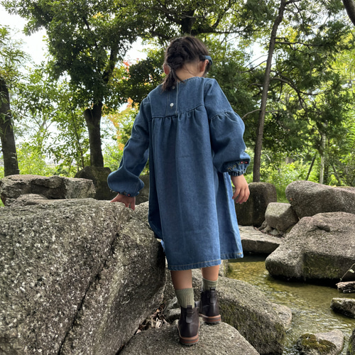 即日発送】Floral Stitch Denim One-Piece デニムワンピース 女の子