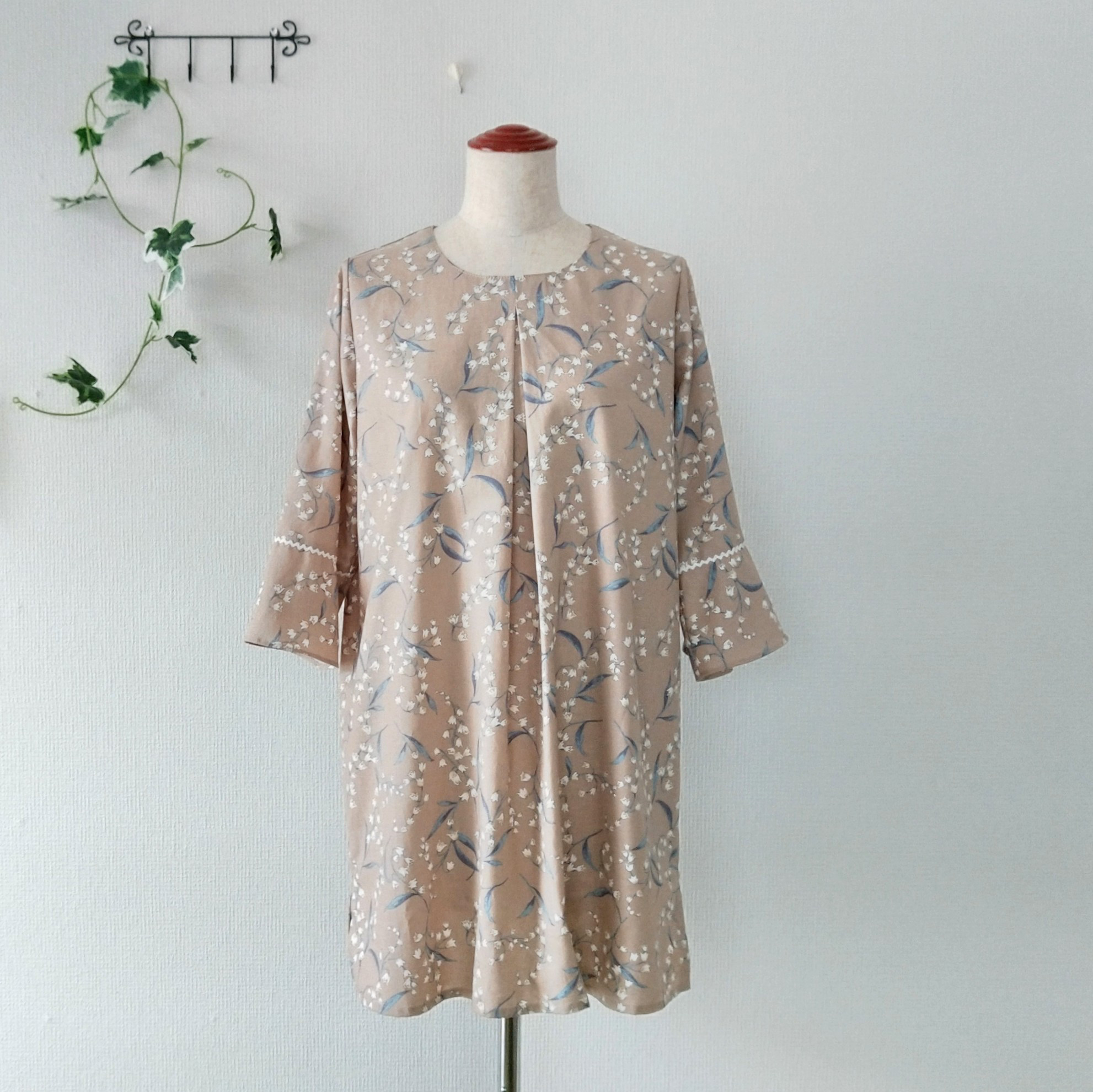 【送料無料】前タックすずらん柄チュニック