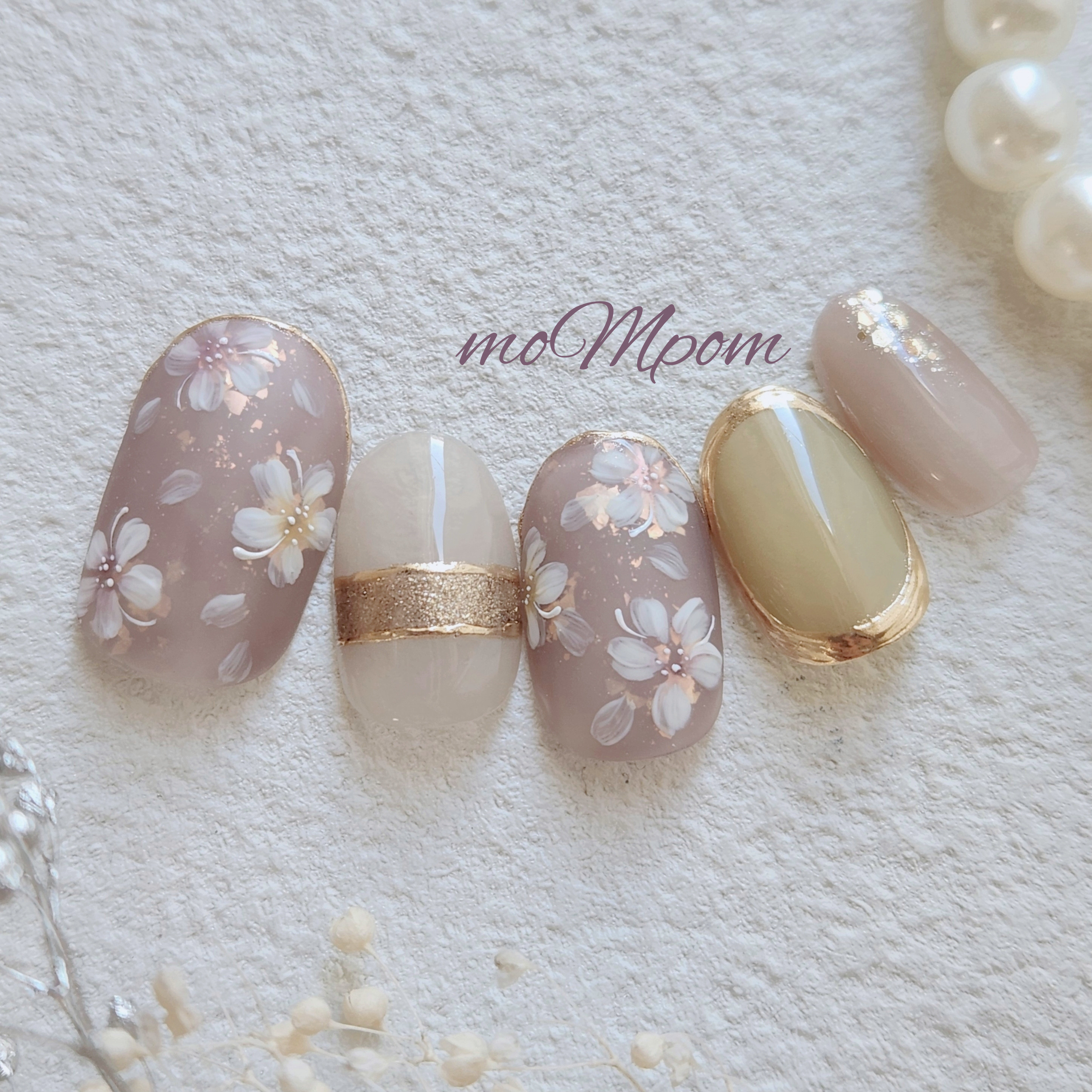 ネイルチップ　結婚式　ウェディング　前撮り　お花　フラワー　お呼ばれ　秋　ピンクブラウン　カーキ　上品　お呼ばれ