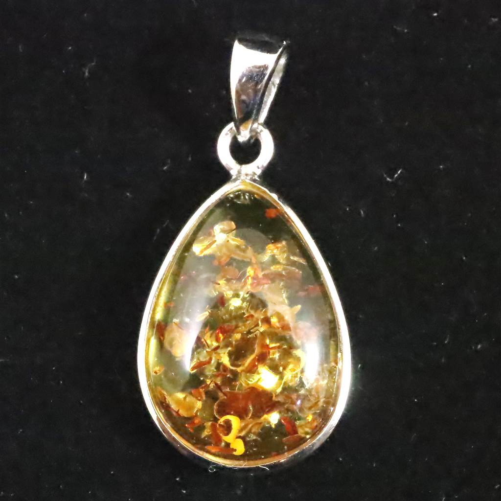 天然琥珀　バルティックアンバー 18mm ペアシェイプ ペンダント 2.08g #79754