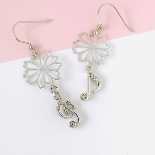 楽器♬ イヤホンジャック ネックレス ピアスに♬