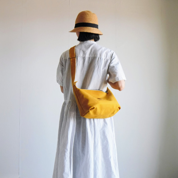 「Everydayショルダー」ショルダーバッグ/斜めがけ/マスタード8号帆布【受注制作】 4枚目の画像