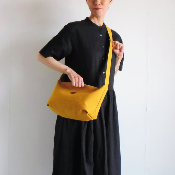 「Everydayショルダー」ショルダーバッグ/斜めがけ/マスタード8号帆布【受注制作】 6枚目の画像