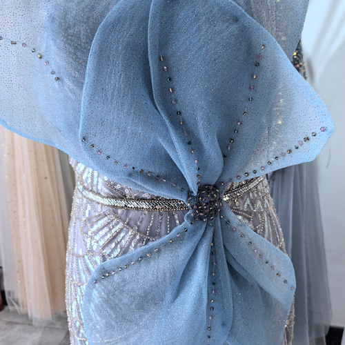 豪華！胸元の大きなリボン キラキラ ビジュー カラードレス ビジュー