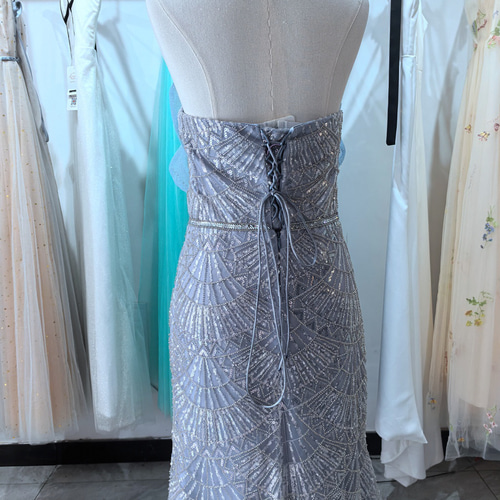 豪華！胸元の大きなリボン キラキラ ビジュー カラードレス ビジュー