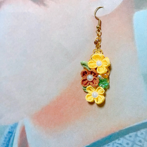 金木犀のつまみ細工ピアス イヤリング ピアス つまみ細工