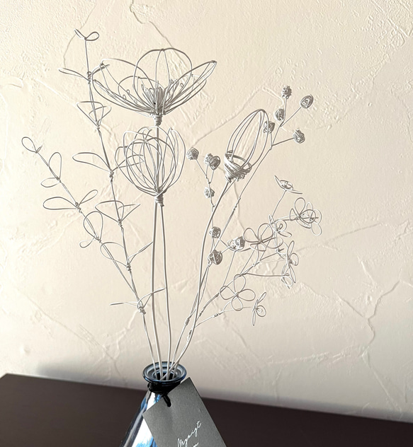 【受注制作】白いお花の花束　　ワイヤーアート　ワイヤークラフト 3枚目の画像