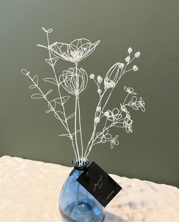【受注制作】白いお花の花束　　ワイヤーアート　ワイヤークラフト 1枚目の画像