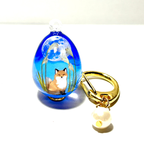 レジンキーホルダー レジンチャーム 卵型ハンドメイドキーホルダー 卵 