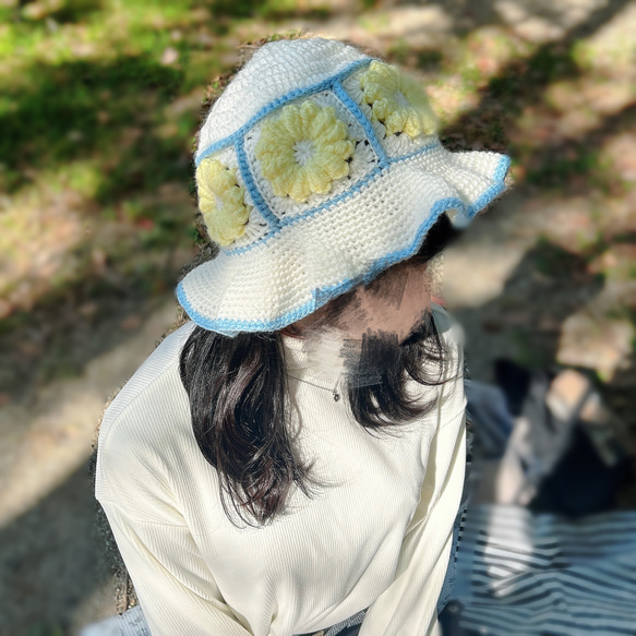 お花のぷっくり帽子 デイジーグラニースクエア バケットハット ふりふ