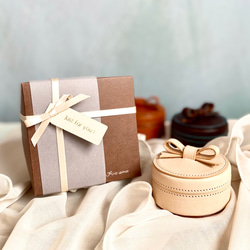 大人可愛い上質レザーの小物入れ　　ナチュラル 7枚目の画像