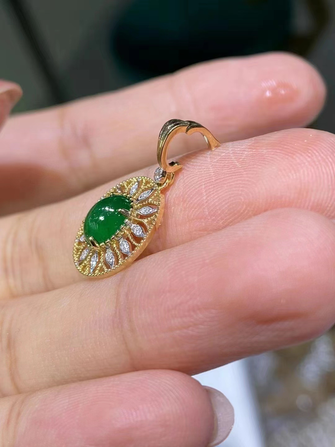 天然ダイヤモンド付きエメラルドペンダントトップk18