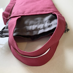 譜面台ケース（ラズベリー）〜持ち手付、肩紐付の譜面台バッグ〜　厚めキルト芯入りなので譜面台を守ってくれる♡ 14枚目の画像