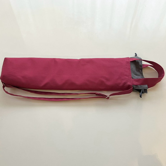 譜面台ケース（ラズベリー）〜持ち手付、肩紐付の譜面台バッグ〜　厚めキルト芯入りなので譜面台を守ってくれる♡ 1枚目の画像
