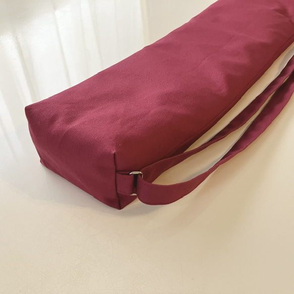 譜面台ケース（ラズベリー）〜持ち手付、肩紐付の譜面台バッグ〜　厚めキルト芯入りなので譜面台を守ってくれる♡ 4枚目の画像