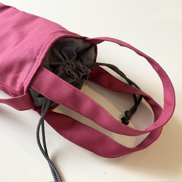 譜面台ケース（ラズベリー）〜持ち手付、肩紐付の譜面台バッグ〜　厚めキルト芯入りなので譜面台を守ってくれる♡ 12枚目の画像