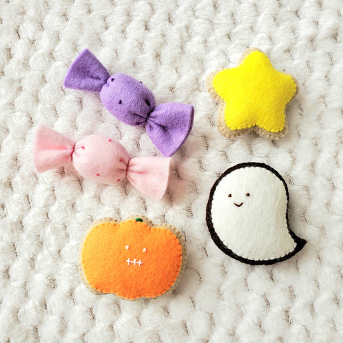 専用ページ【10/13までお値引き中】ハロウィンお菓子屋さん　羊毛フェルト 受注制作（ハロウィン）おばけinおばけかぼちゃ⑤大きいサイズ