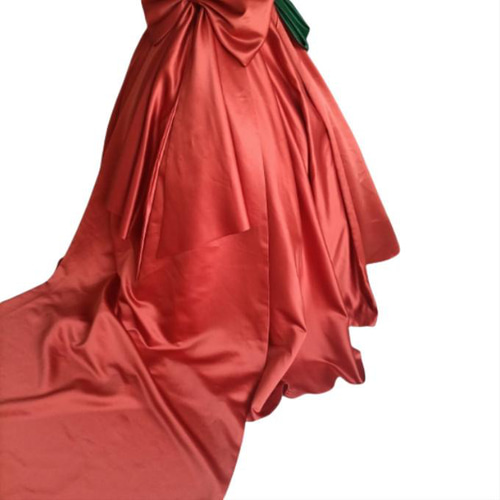 実例写真！カラードレス テラコッタ色 ふっくら柔らかなバックリボン  