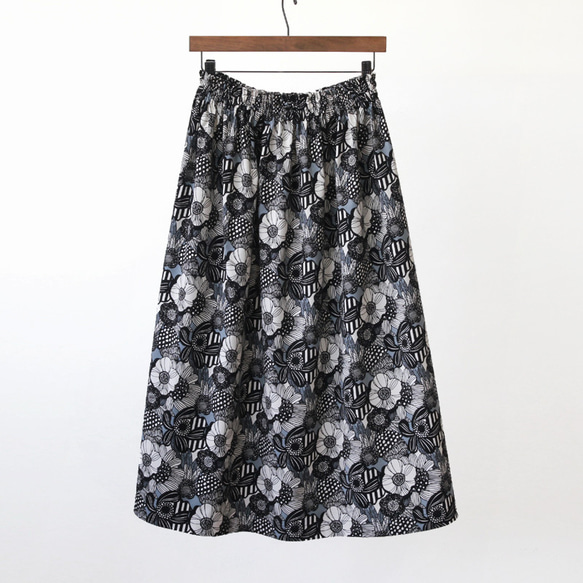 ノルディック調フラワー コーデュロイ ギャザースカート（ グレイ ）ロング マキシ ポケット グレー 灰色 5枚目の画像