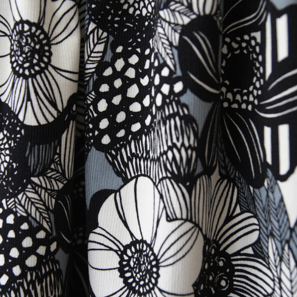 ノルディック調フラワー コーデュロイ ギャザースカート（ グレイ ）ロング マキシ ポケット グレー 灰色 6枚目の画像