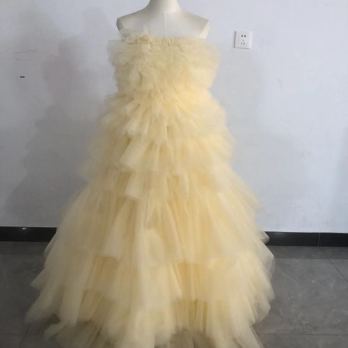 パーティードレス グリーン ソフトチュール ベアトップ キラキラ  