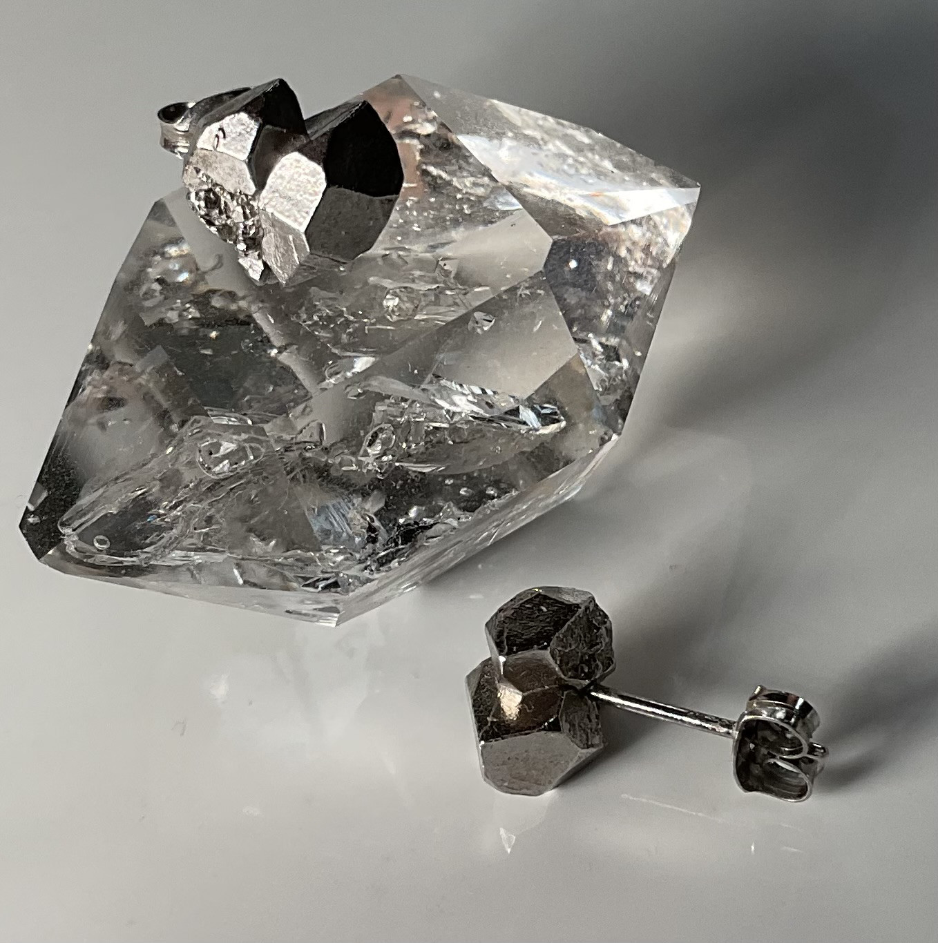 シルバーピアス　水晶双晶(片耳　SV925)