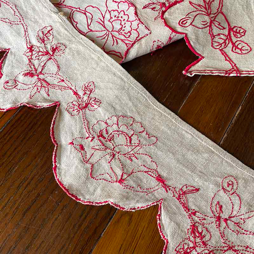 アヒル刺繍　ブルーのコットンリネントリム　棚飾り 棚飾り トリム 赤糸刺繍 麻生地 フランス 植物刺繍 12cldr17 リボン