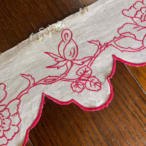 棚飾り トリム 赤糸刺繍 麻生地 フランス 植物刺繍 12cldr17 リボン
