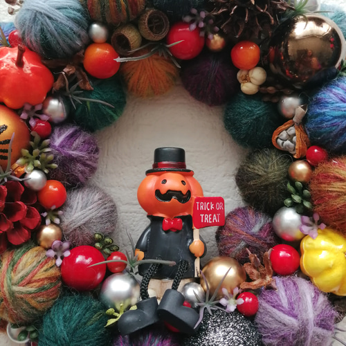 Sale〜カラフルでほっこり☆毛糸玉のハロウィンリース(Trick or