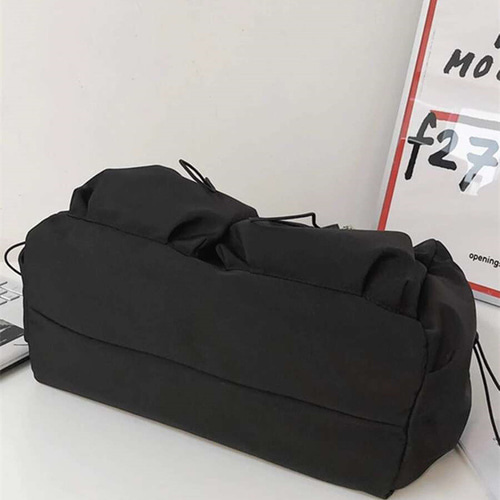 ドローコード 大容量 クロスボディーバッグ バッグチャーム付き