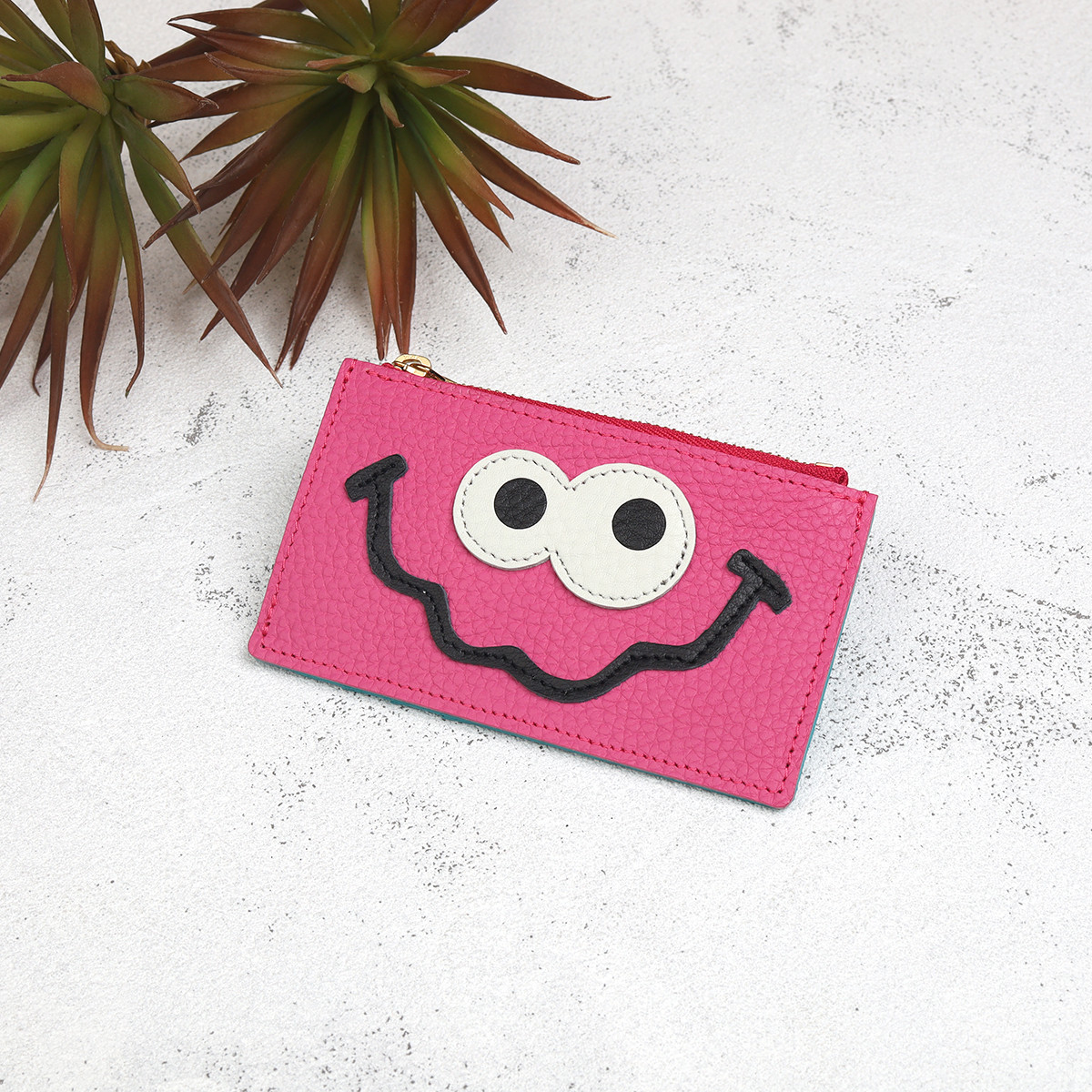 【ビビットピンク】思わず誰かに見せたくなる/身軽に時短決済♪最軽量のスマート財布/フラグメントケース【キョロメver.】